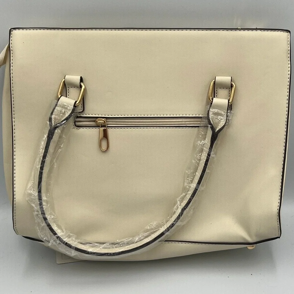 Di Vita Collection Satchel Handbag Womens Medium Cream Brand New Gold Hardware